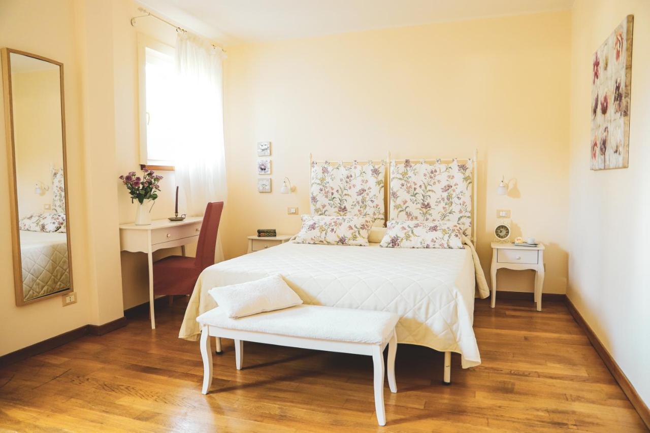 Ca Del Moro Resort & Spa Pontremoli Exterior photo
