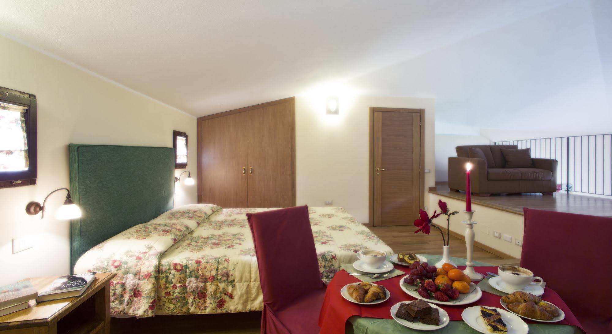 Ca Del Moro Resort & Spa Pontremoli Exterior photo
